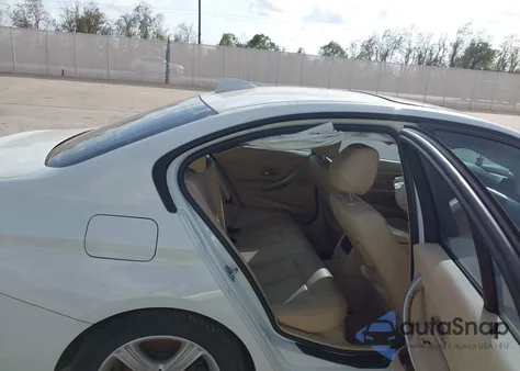 2013 BMW 328I z USA, uszkodzony, nr VIN WBA3A5G57DNP21673